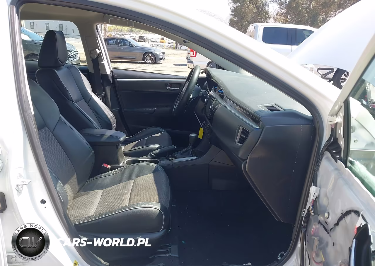 2016 Toyota Corolla S Plus VIN:5YFBURHE6GP466923 - 5