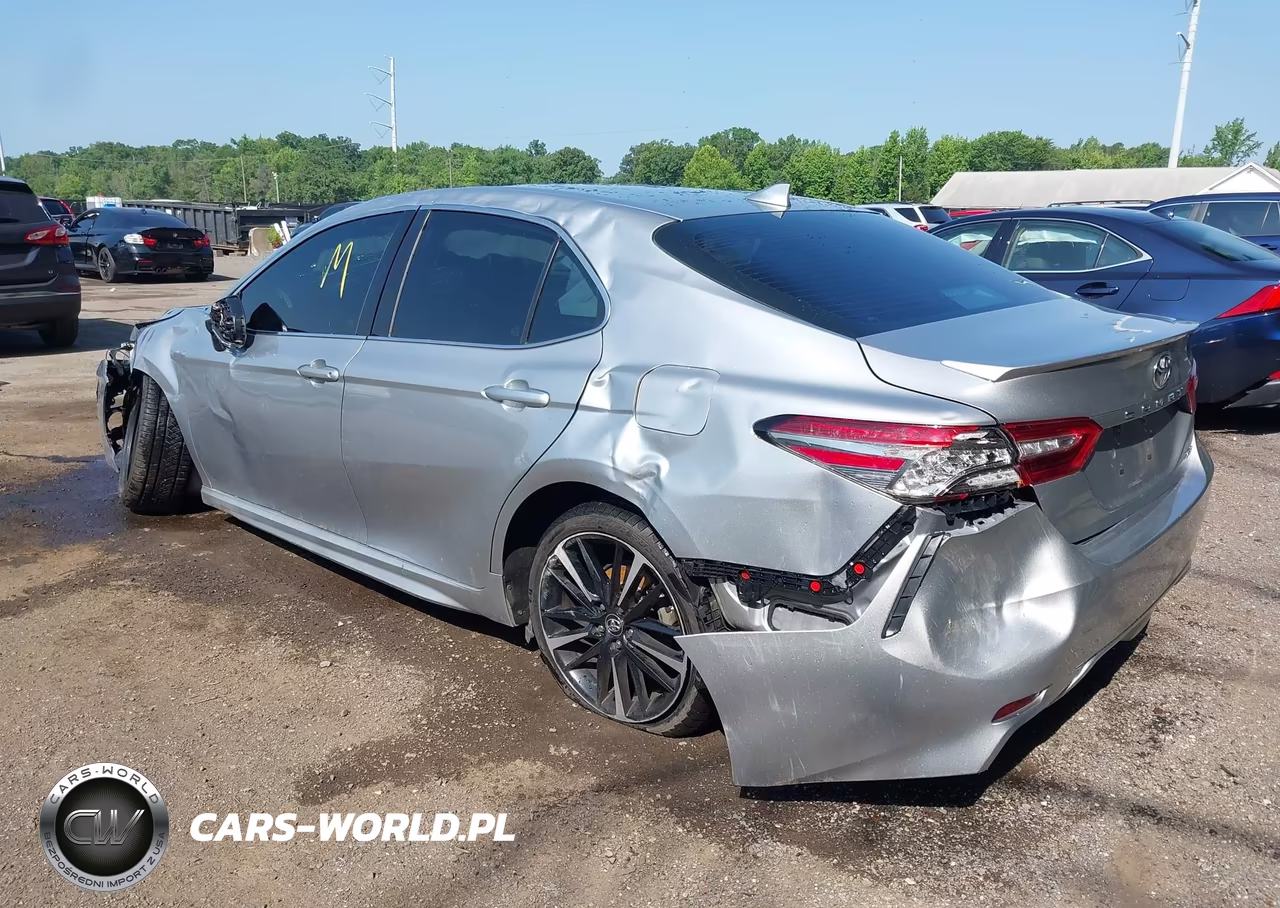 2019 Toyota Camry Xse VIN:4T1B61HK7KU295897 - 3