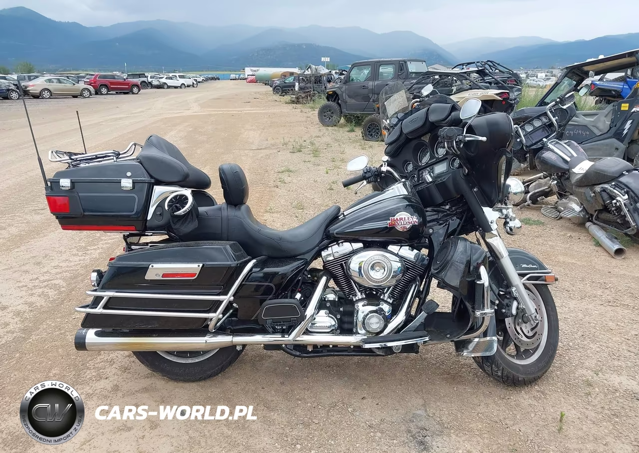 2007 Harley-Davidson Flhtcui VIN:1HD1FC4397Y673212 - 11
