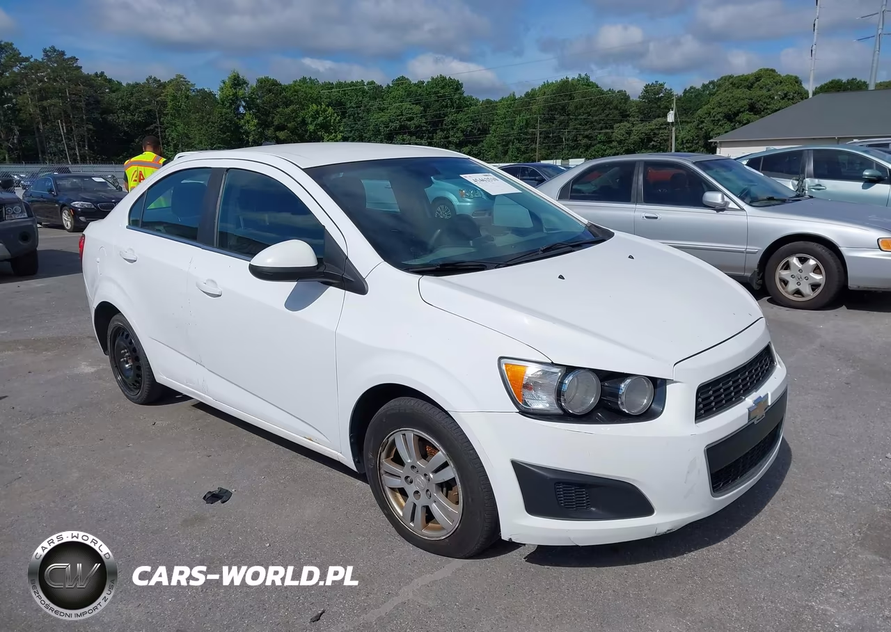 2013 Chevrolet Sonic Lt Auto – zdjęcie 1 z 13