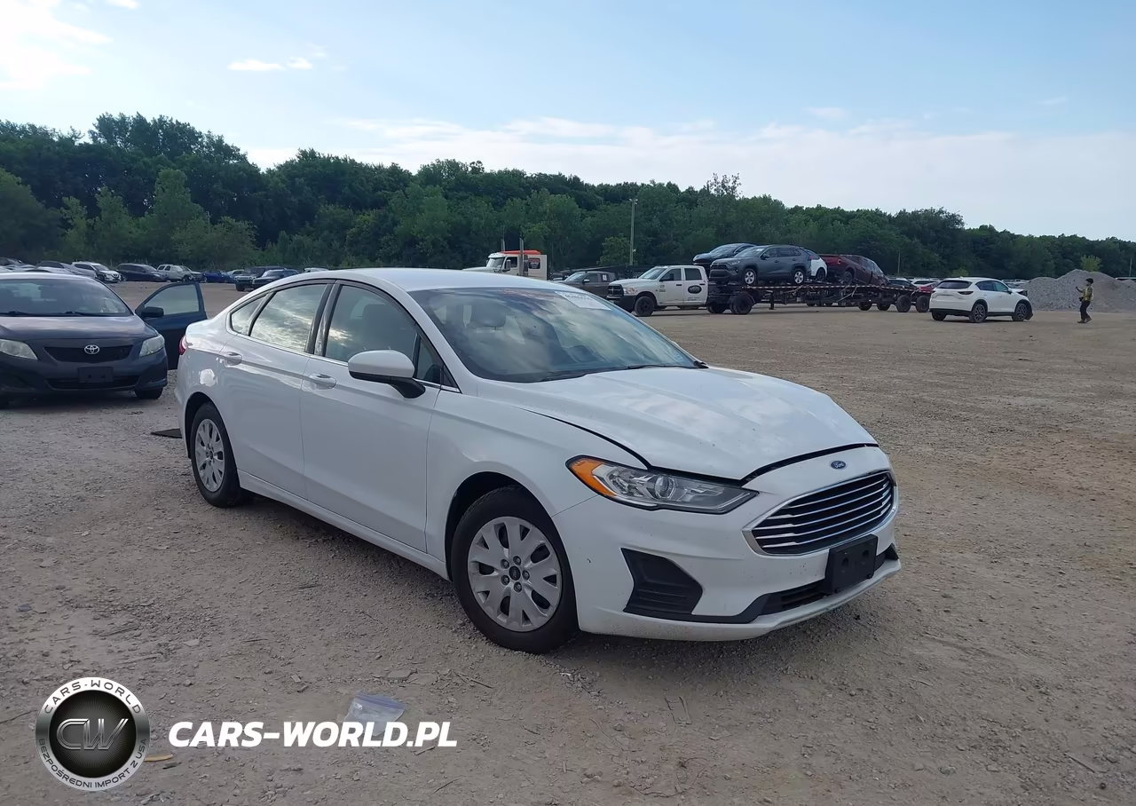 2019 Ford Fusion S – zdjęcie 1 z 16