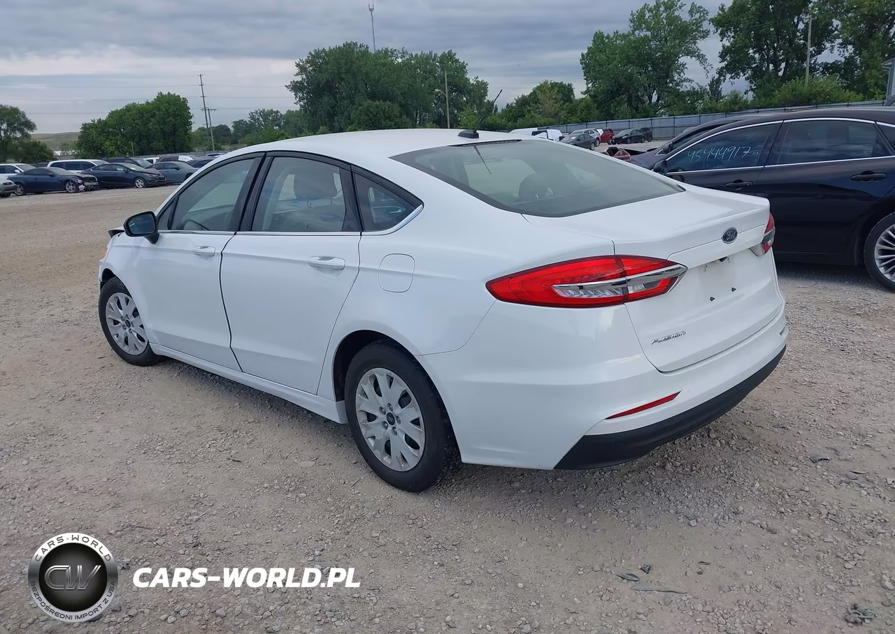 2019 Ford Fusion S VIN:3FA6P0G78KR153954 - 3