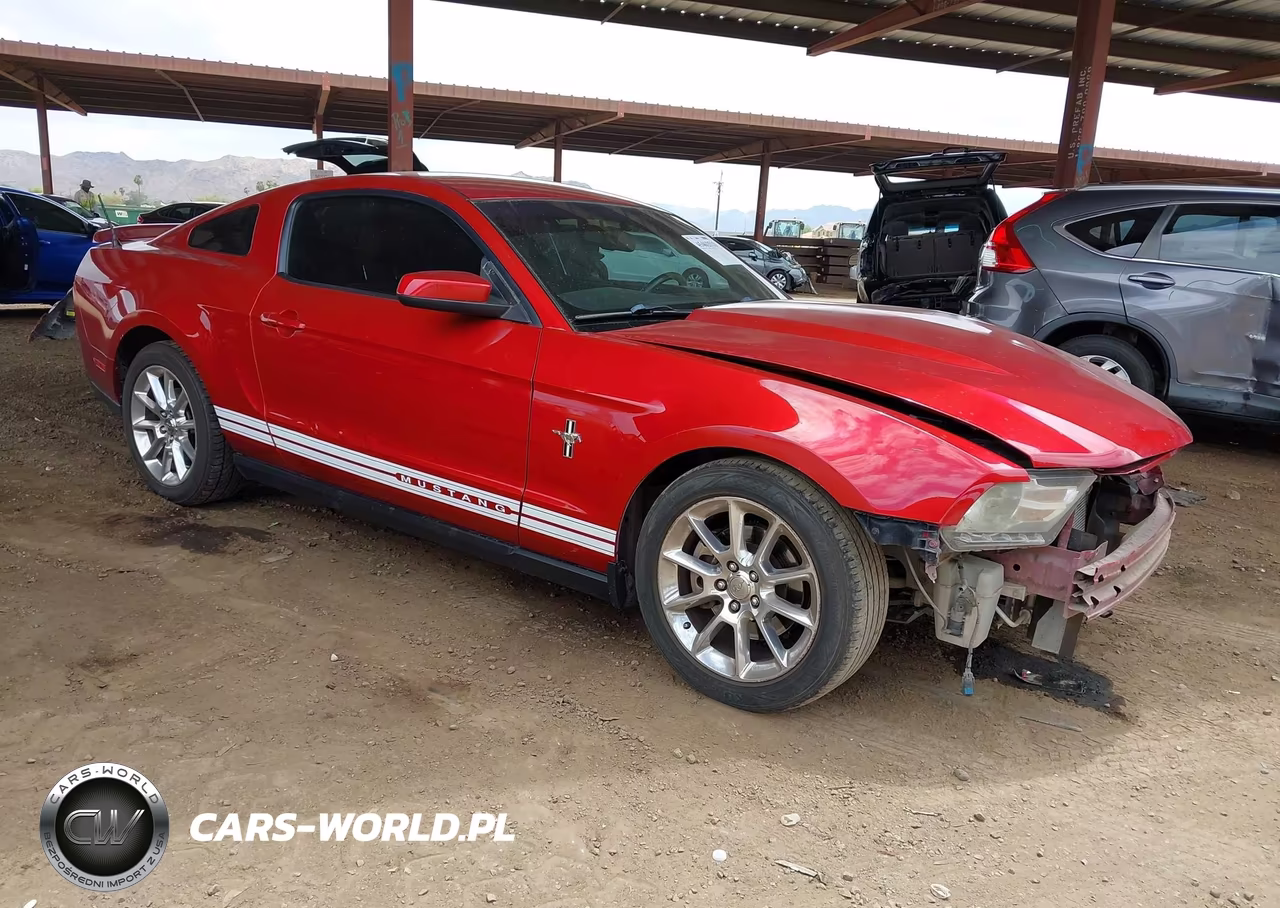 2011 Ford Mustang V6-V6 Premium