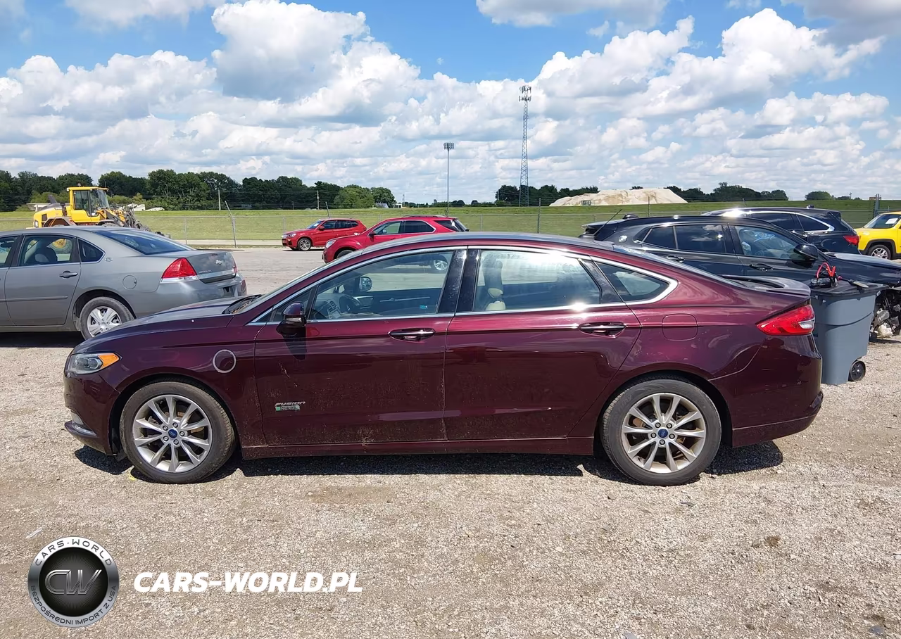 2017 Ford Fusion Energi Platinum-Titanium VIN:3FA6P0SU3HR191534 - 14