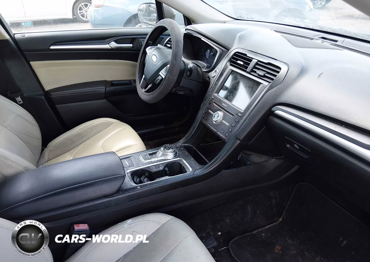 2017 Ford Fusion Energi Platinum-Titanium VIN:3FA6P0SU3HR191534 - 5