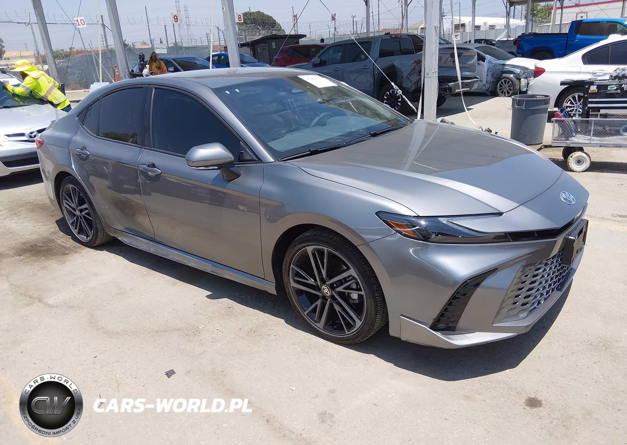 2026 Toyota Camry Xse – zdjęcie 1 z 18