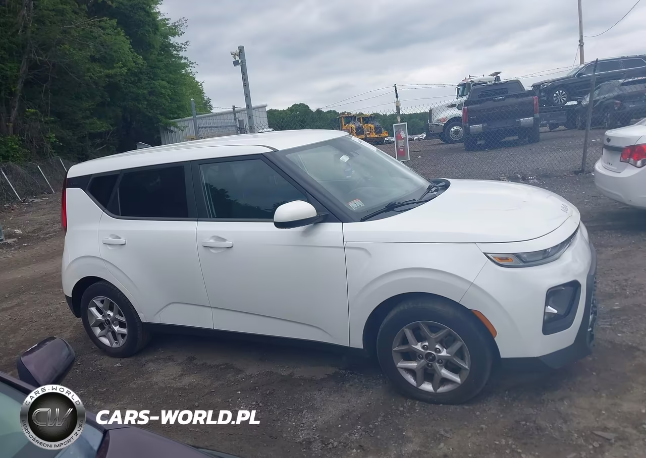 2022 Kia Soul Lx VIN:KNDJ23AU1N7172232 - 13