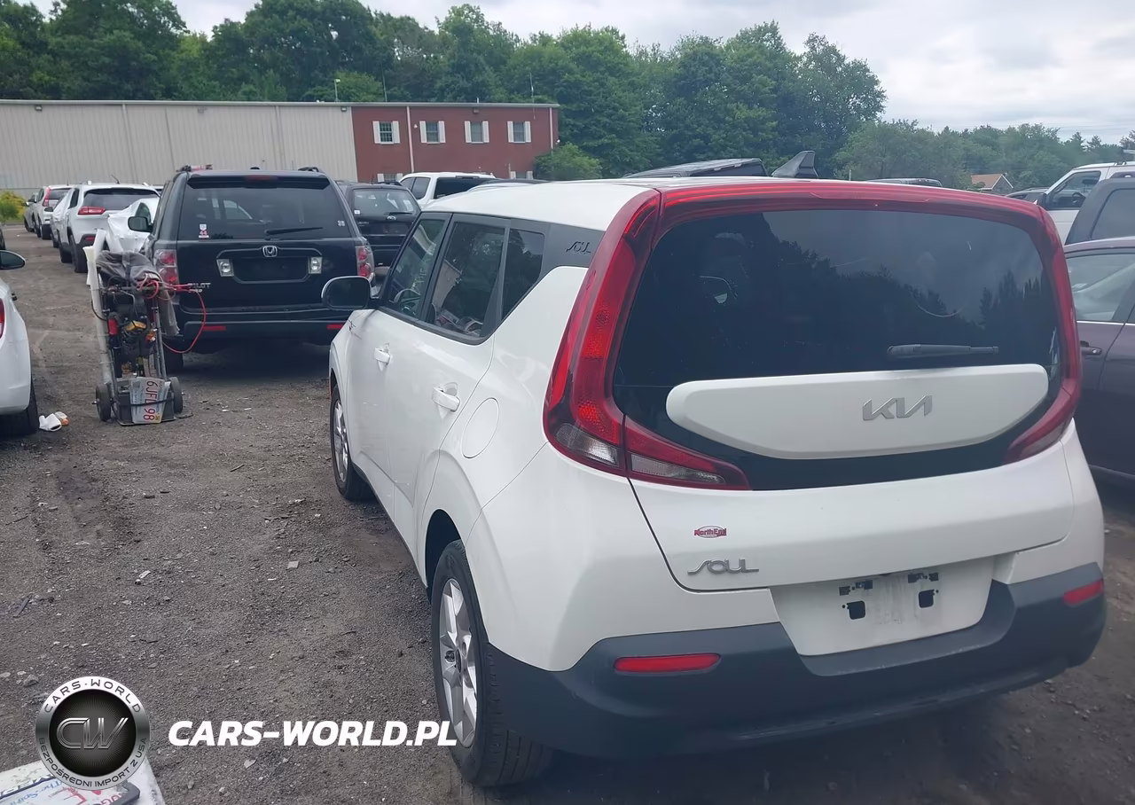 2022 Kia Soul Lx VIN:KNDJ23AU1N7172232 - 3