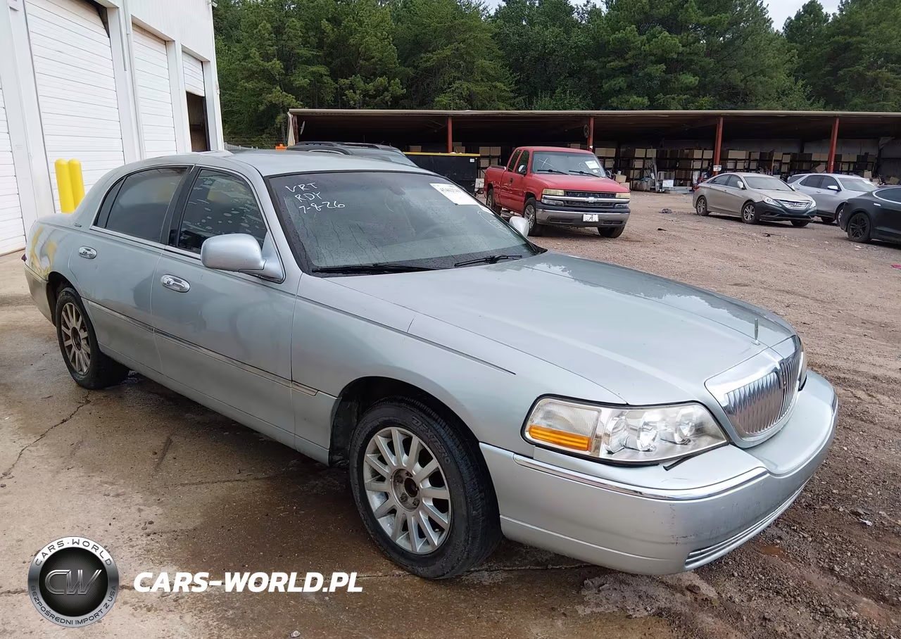 2007 Lincoln Town Car Signature