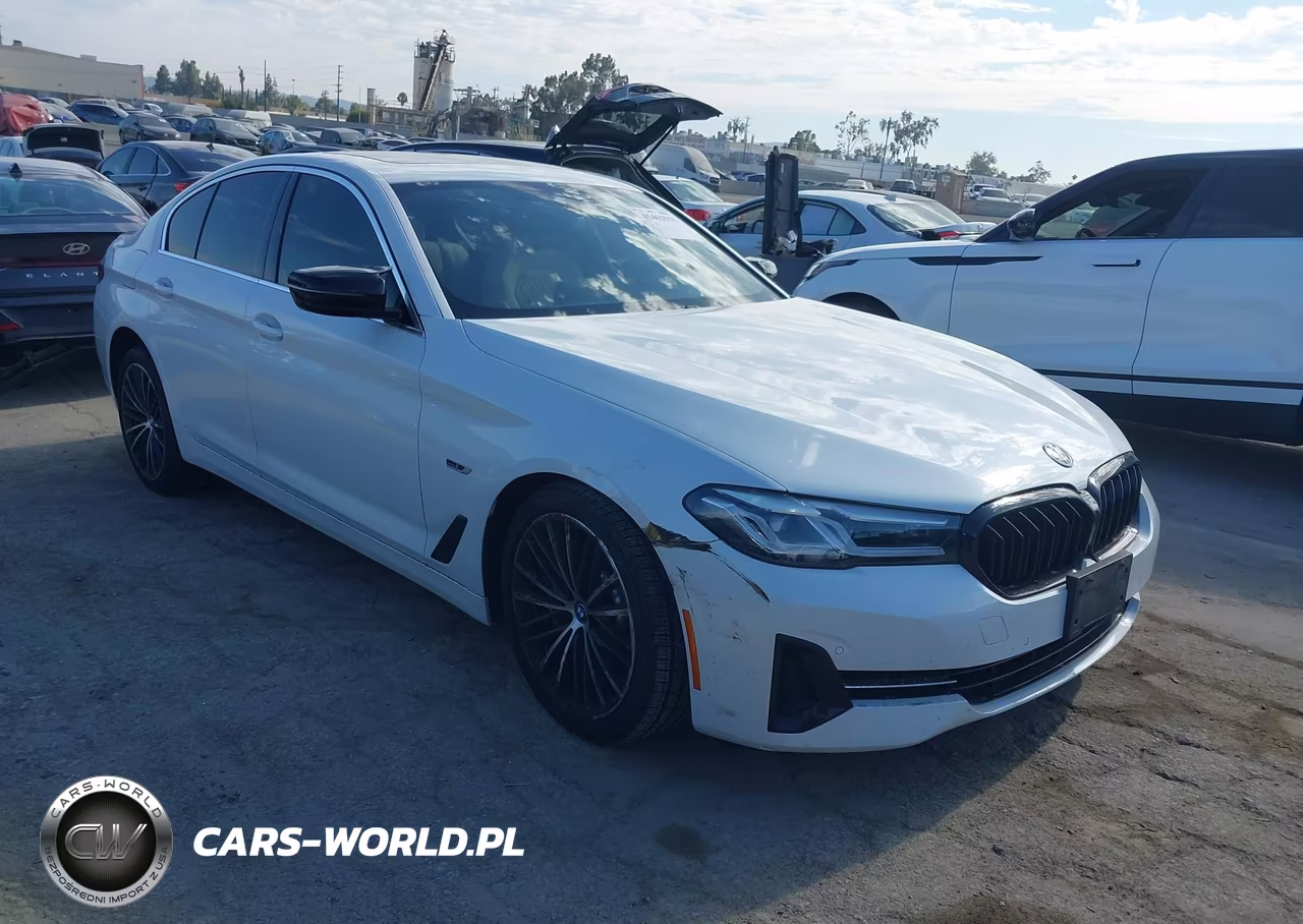 2023 BMW 530E – zdjęcie 1 z 16