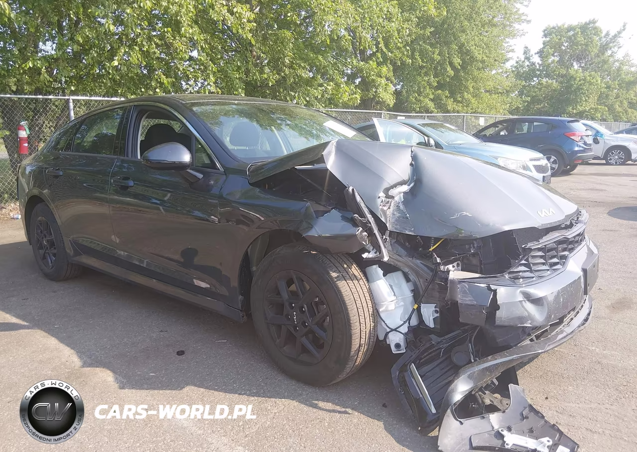 2025 Kia K5 Lxs – zdjęcie 1 z 17