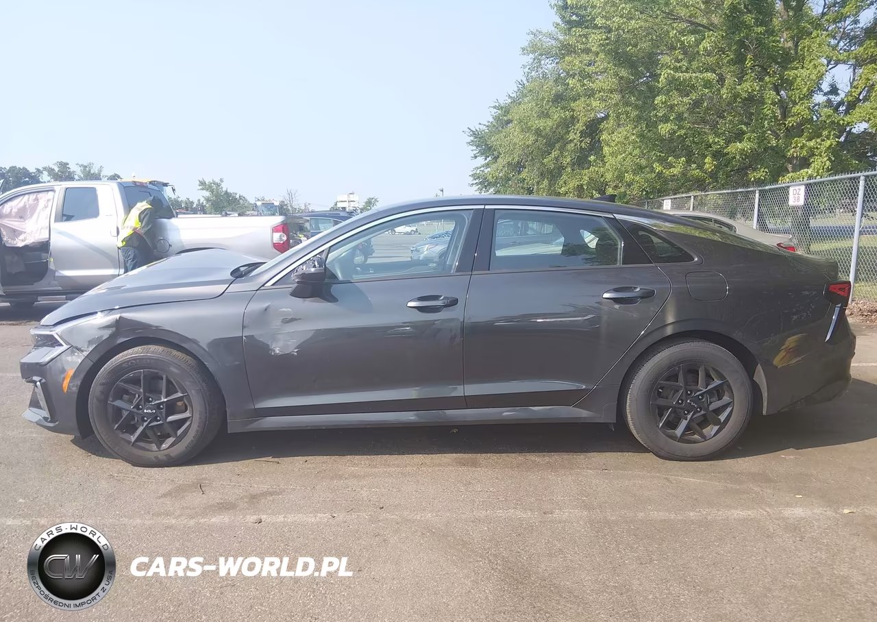 2025 Kia K5 Lxs VIN:KNAG24J79S5388537 - 14