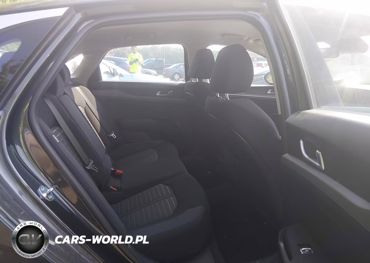 2025 Kia K5 Lxs VIN:KNAG24J79S5388537 - 8