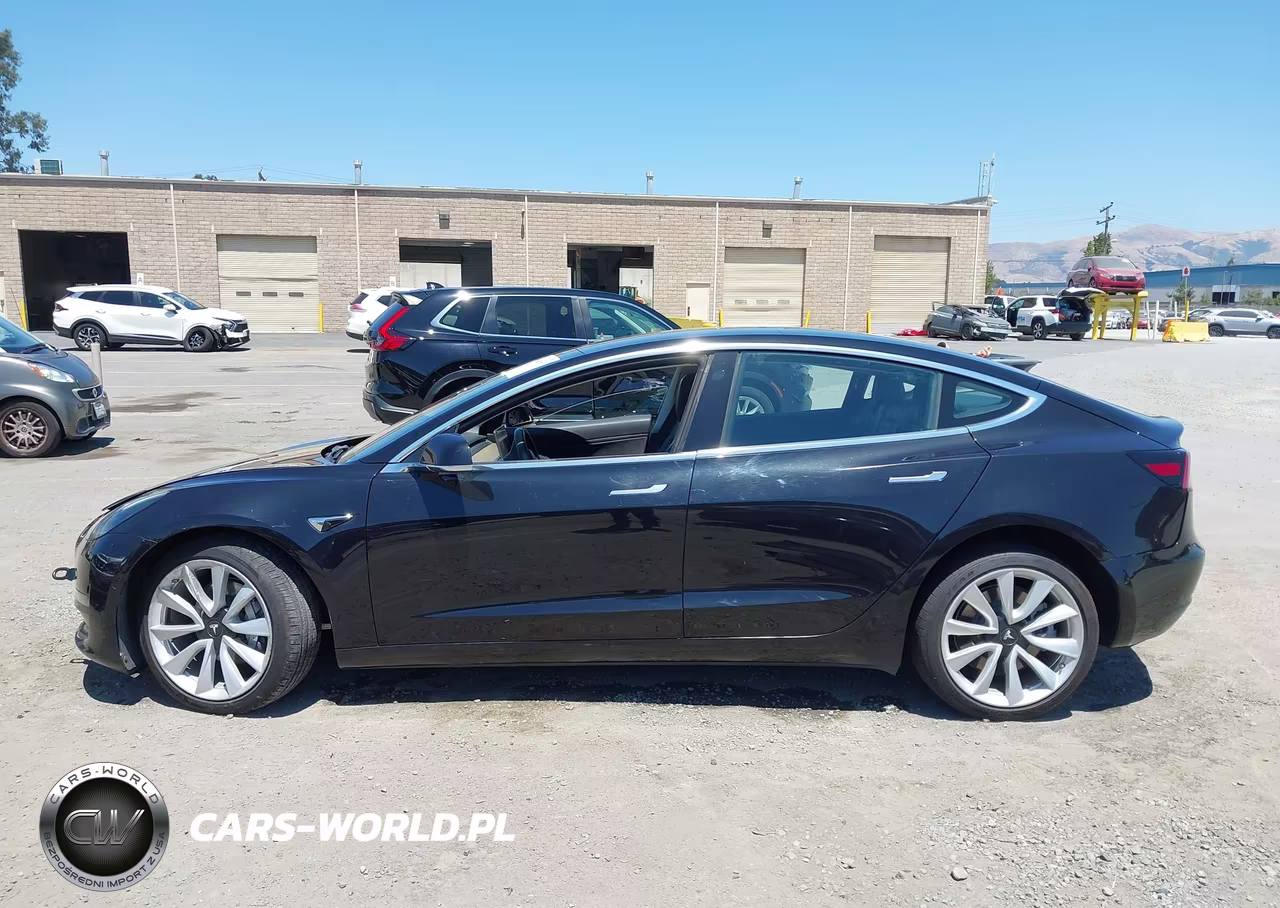 2018 Tesla Model 3 Long Range-Mid Range VIN:5YJ3E1EA7JF071205 - 12