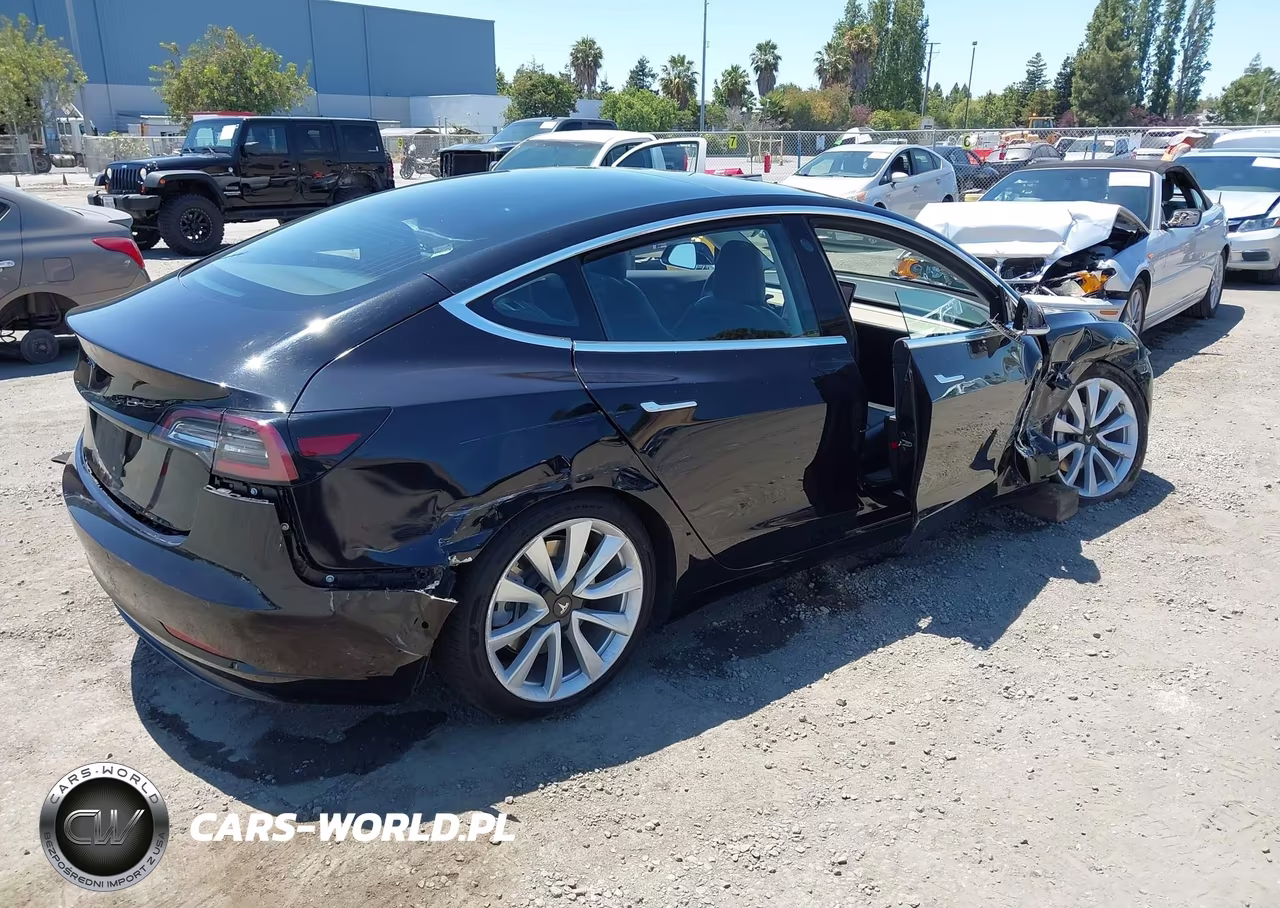 2018 Tesla Model 3 Long Range-Mid Range VIN:5YJ3E1EA7JF071205 - 4