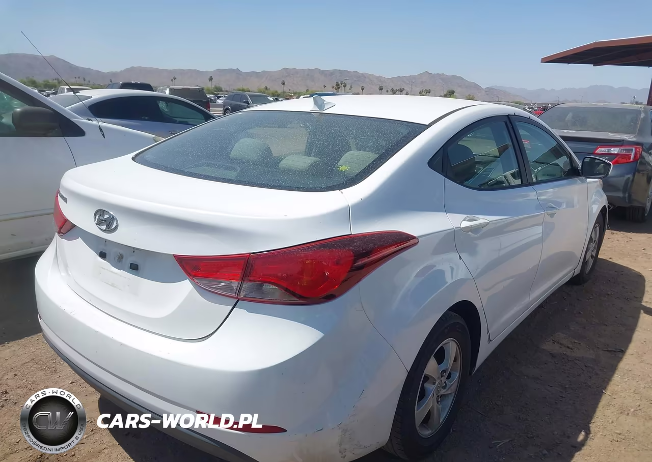 2014 Hyundai Elantra Se VIN:5NPDH4AE5EH484043 - 4