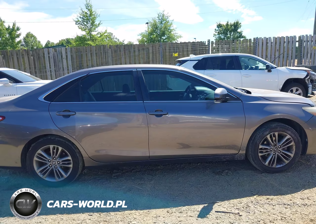 2016 Toyota Camry Se VIN:4T1BF1FK3GU553522 - 13