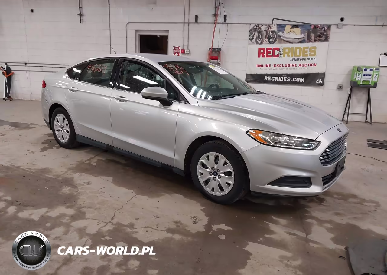 2013 Ford Fusion S – zdjęcie 1 z 15