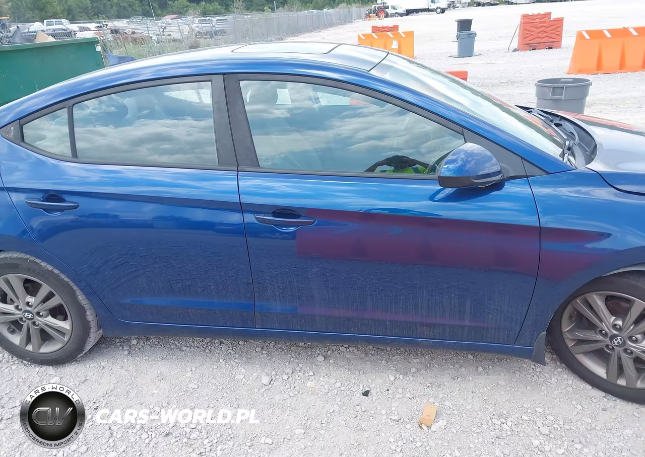 2018 Hyundai Elantra Value Edition VIN:5NPD84LF2JH371019 - 13