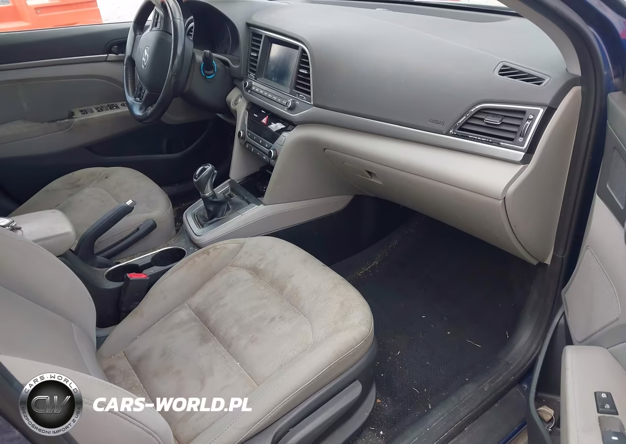 2018 Hyundai Elantra Value Edition VIN:5NPD84LF2JH371019 - 5