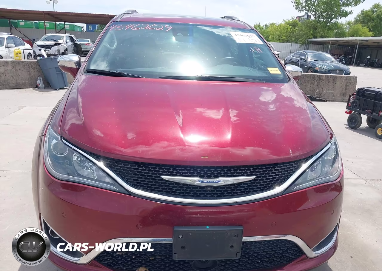 2018 Chrysler Pacifica Limited VIN:2C4RC1GG6JR154789 - 6