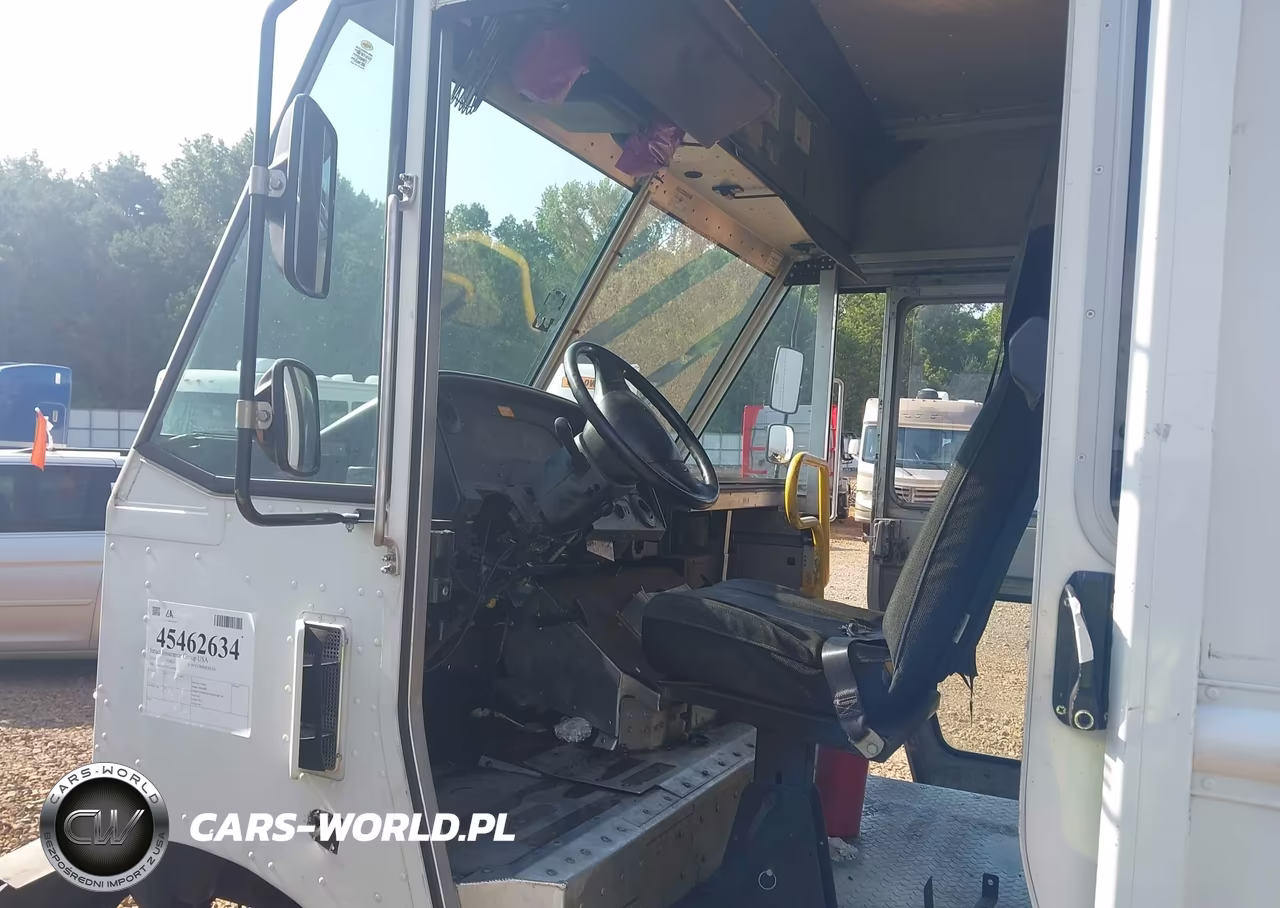 2014 Ford F-59 Commercial Stripped VIN:1F65F5KY2E0A16070 - 6
