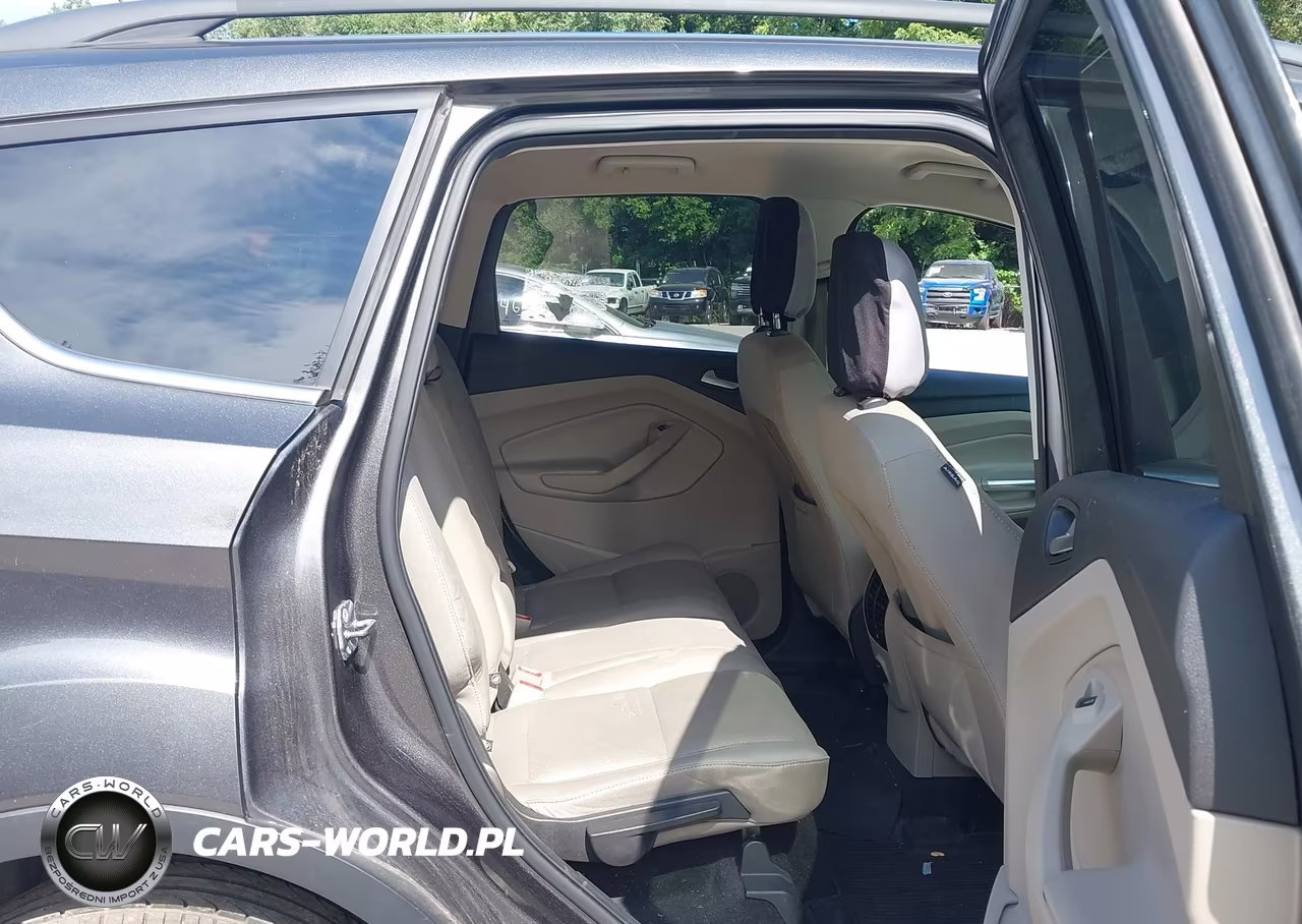 2018 Ford Escape Se VIN:1FMCU9GD8JUC88323 - 8