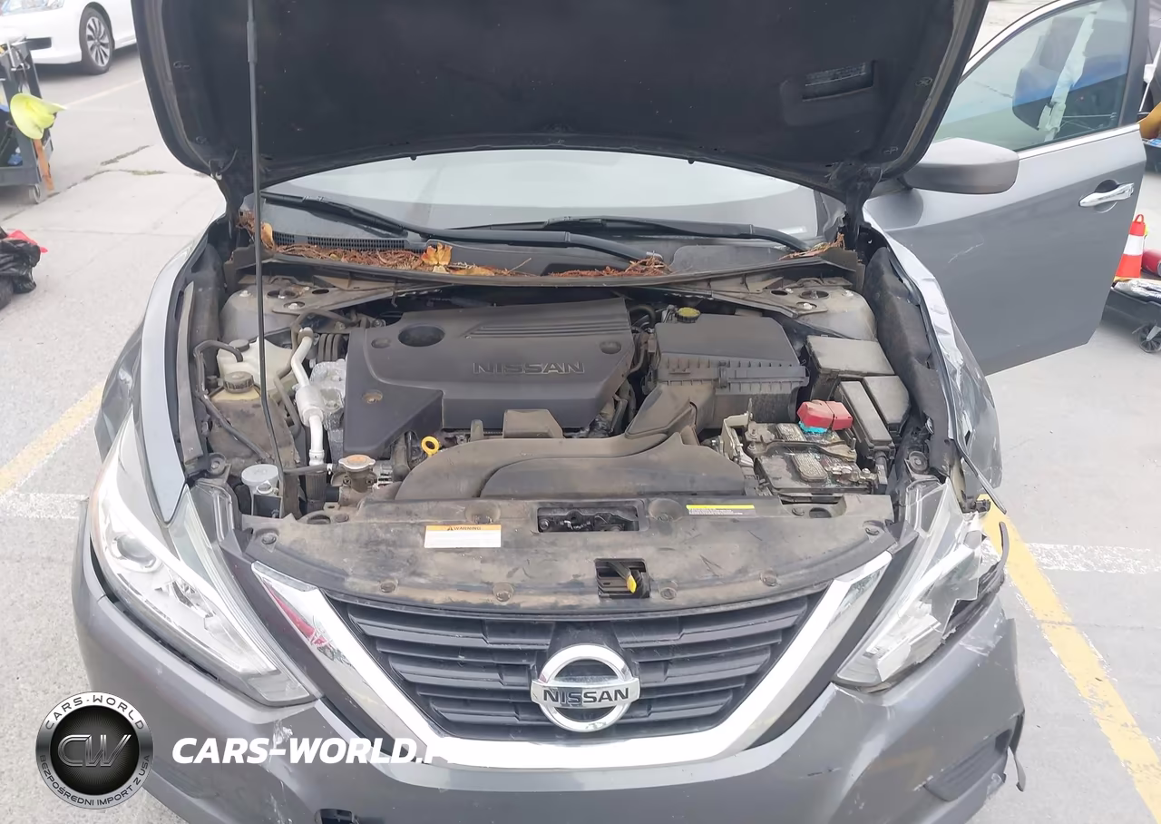 2018 Nissan Altima 2.5 S VIN:1N4AL3AP8JC281947 - 10