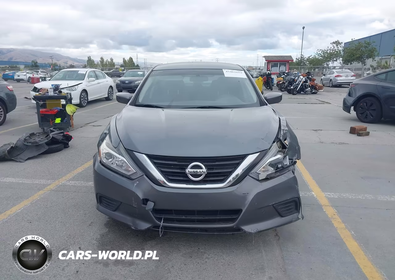 2018 Nissan Altima 2.5 S VIN:1N4AL3AP8JC281947 - 13