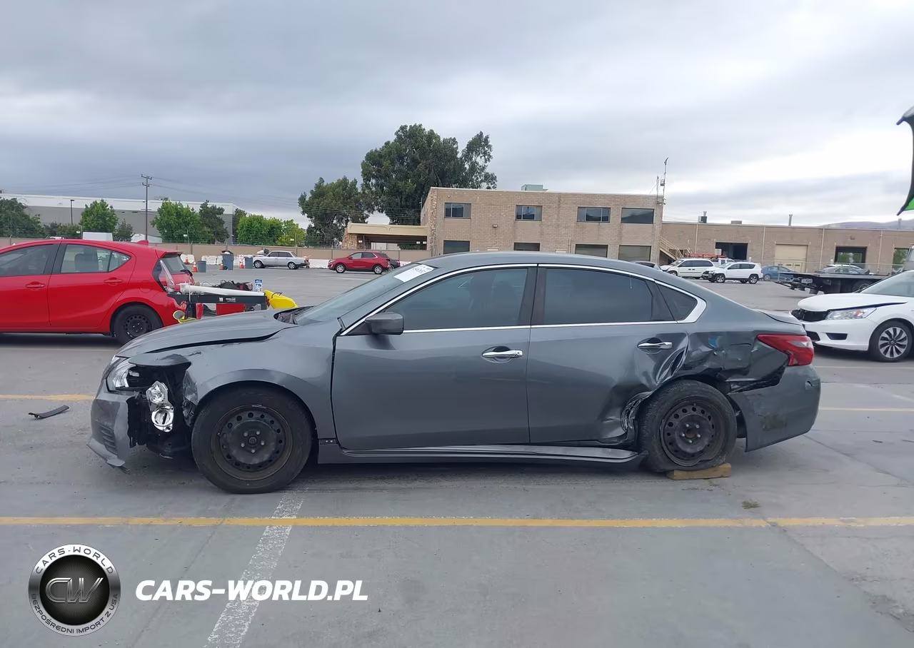 2018 Nissan Altima 2.5 S VIN:1N4AL3AP8JC281947 - 15