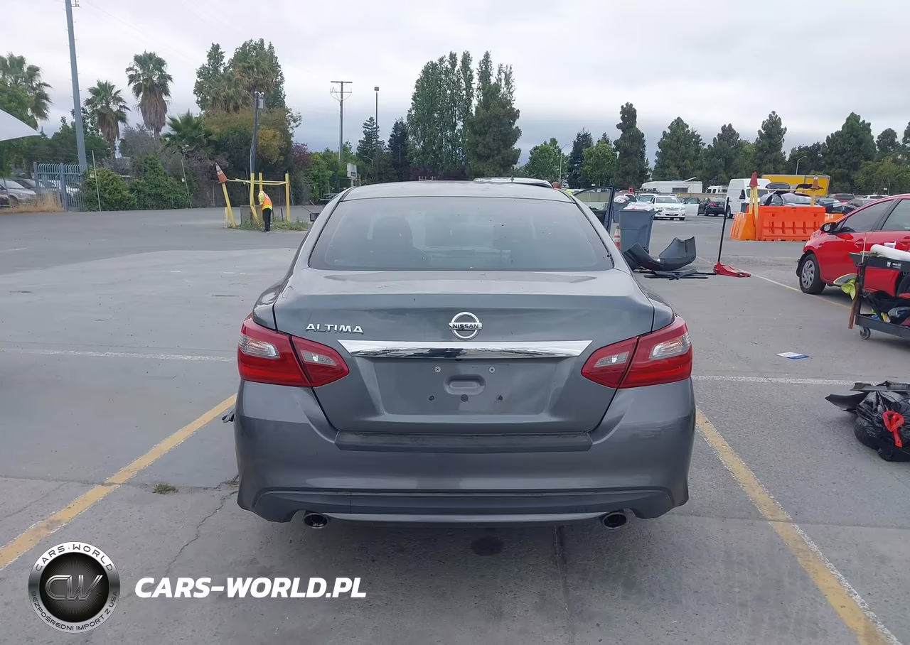 2018 Nissan Altima 2.5 S VIN:1N4AL3AP8JC281947 - 17