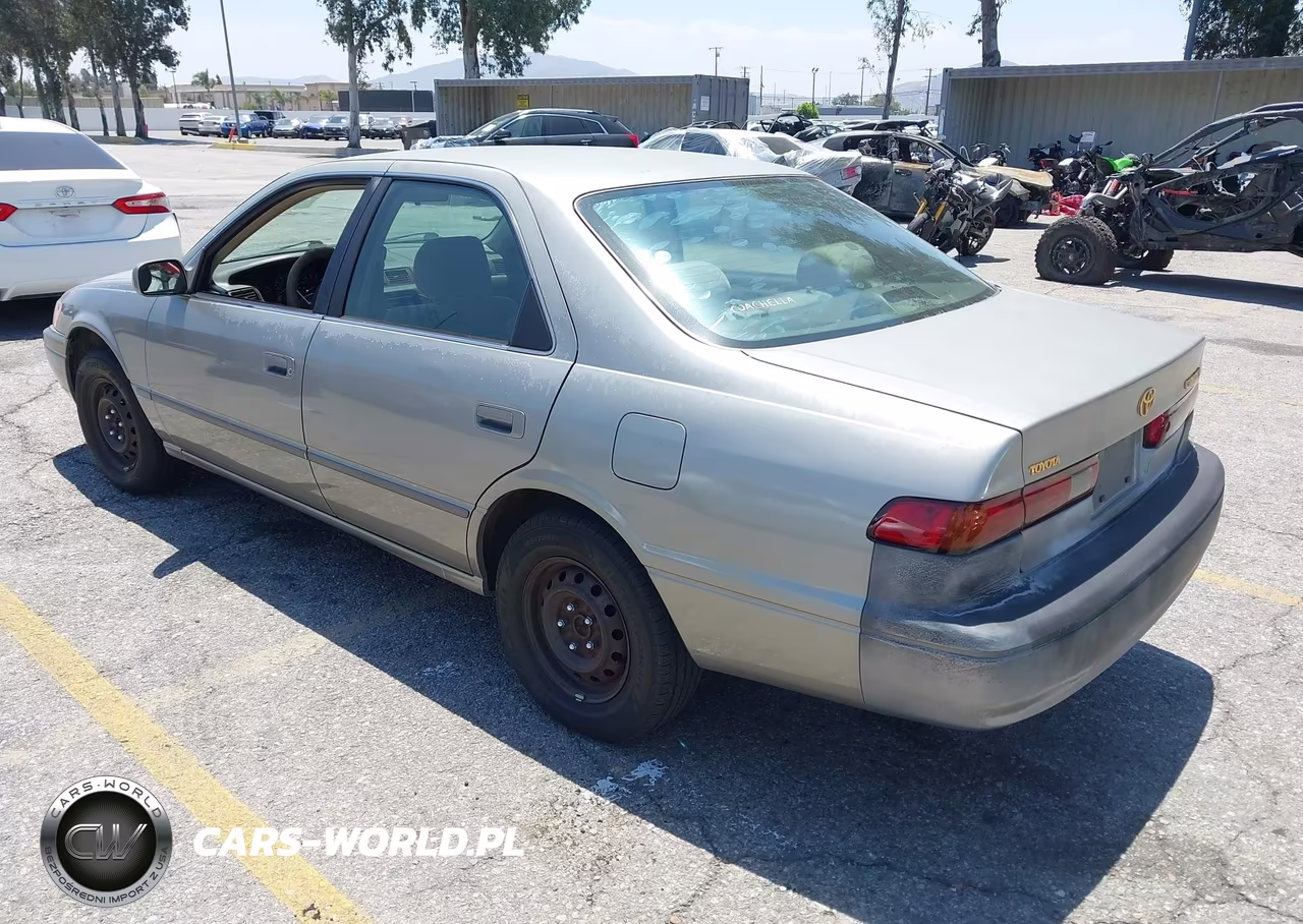 1998 Toyota Camry Le VIN:JT2BG22K7W0159260 - 3