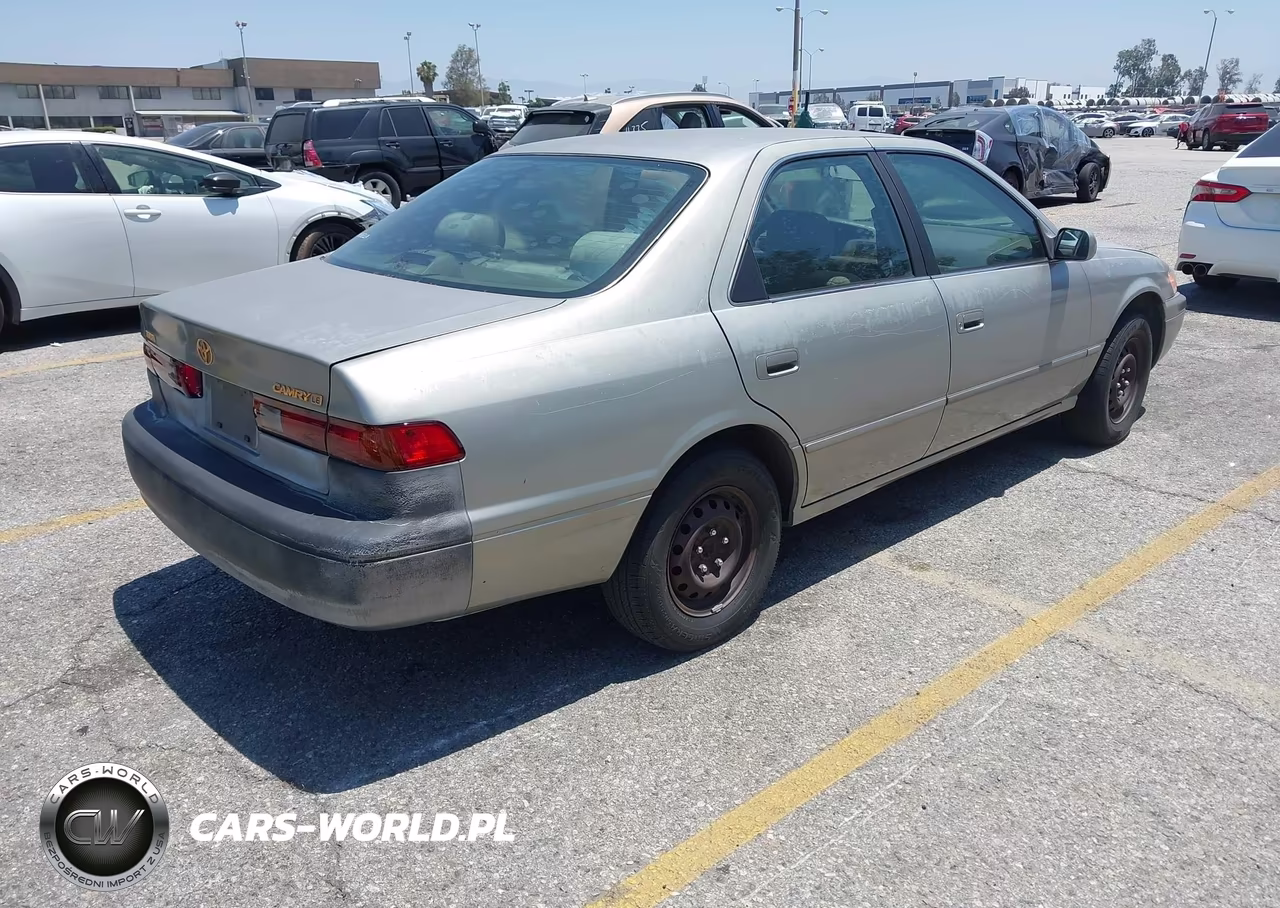 1998 Toyota Camry Le VIN:JT2BG22K7W0159260 - 4