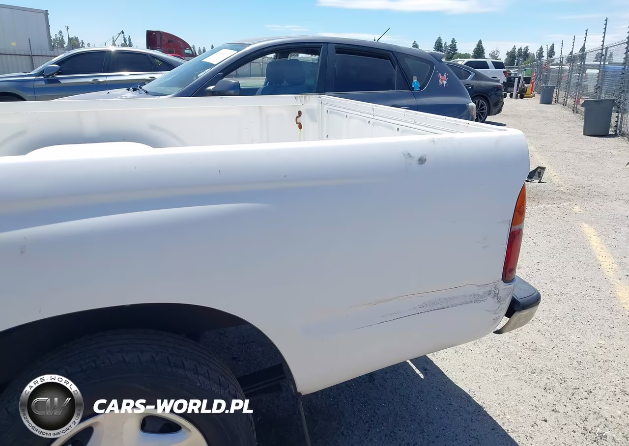 1999 Toyota Tacoma VIN:4TANL42N1XZ510193 - 16