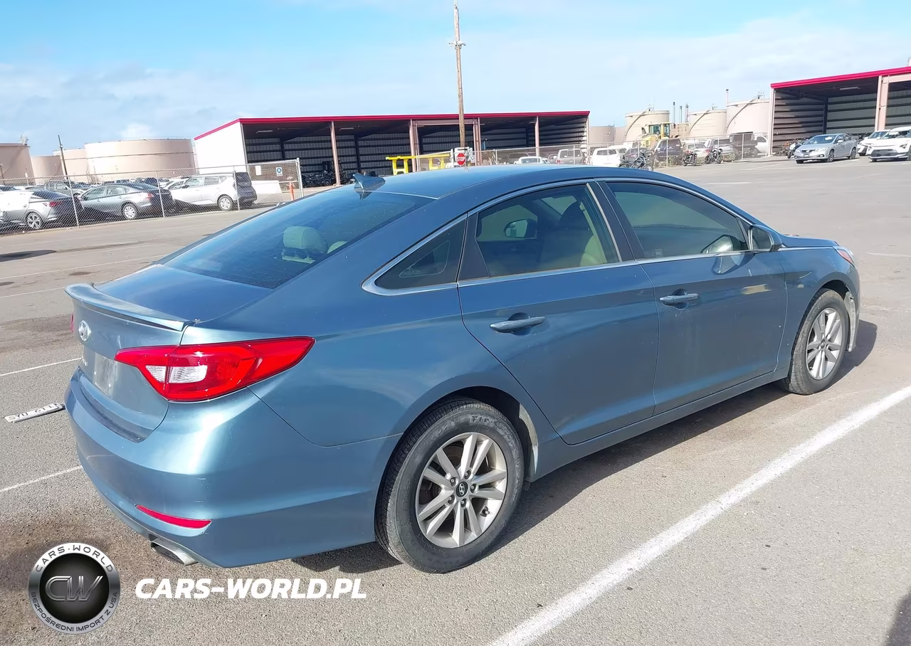 2016 Hyundai Sonata Se VIN:5NPE24AF0GH391884 - 4