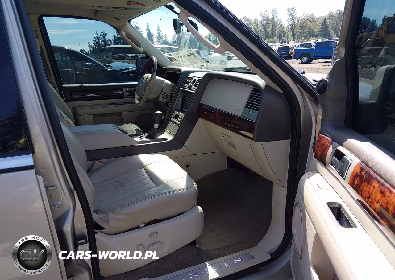 2004 Lincoln Navigator VIN:5LMFU28R04LJ43525 - 17