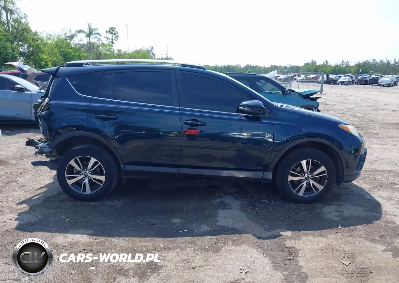 2018 Toyota Rav4 Xle VIN:JTMWFREV4JJ172528 - 13