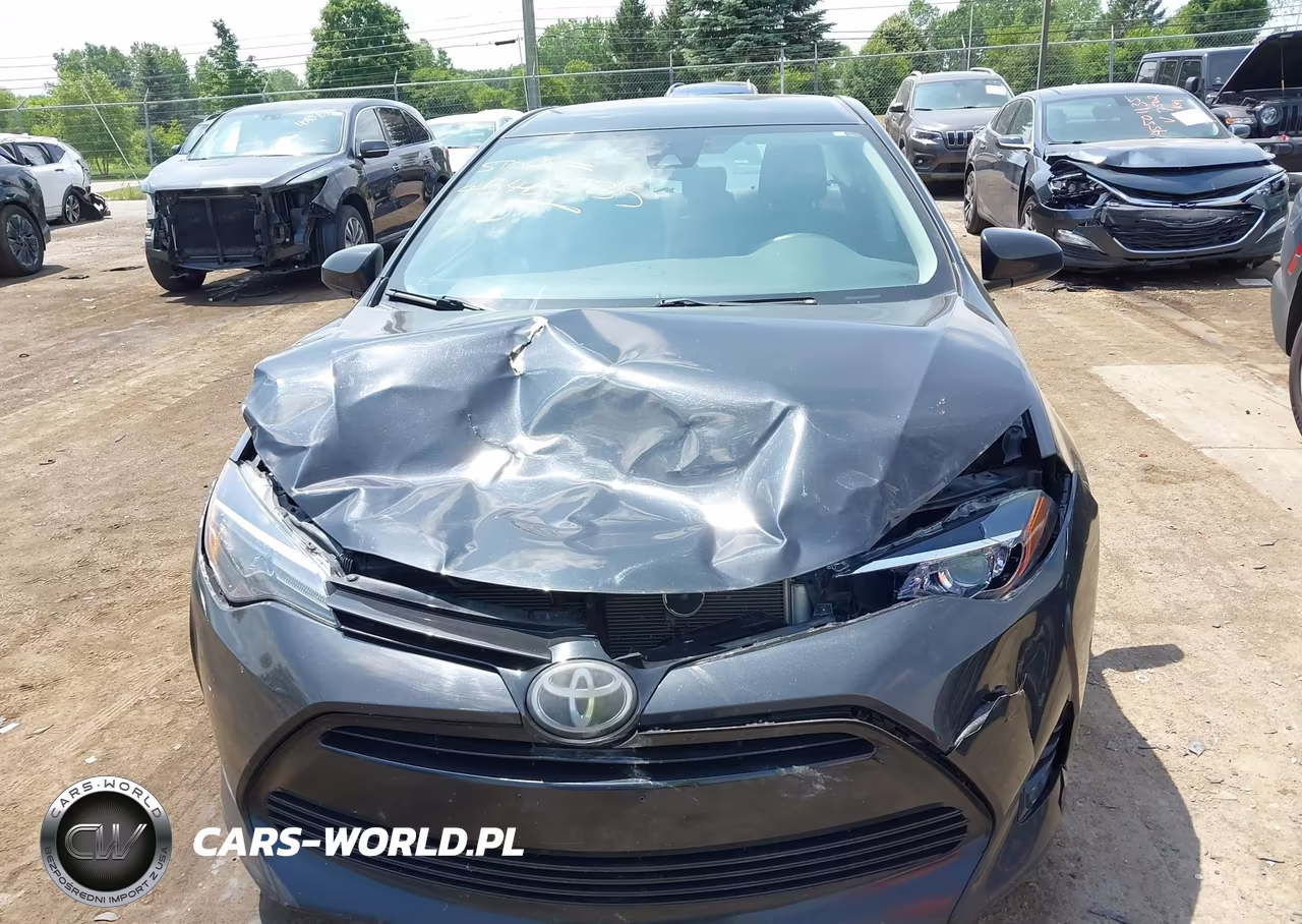 2017 Toyota Corolla Le VIN:2T1BURHE0HC926580 - 12