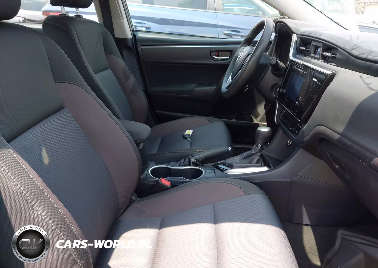 2017 Toyota Corolla Le VIN:2T1BURHE0HC926580 - 5