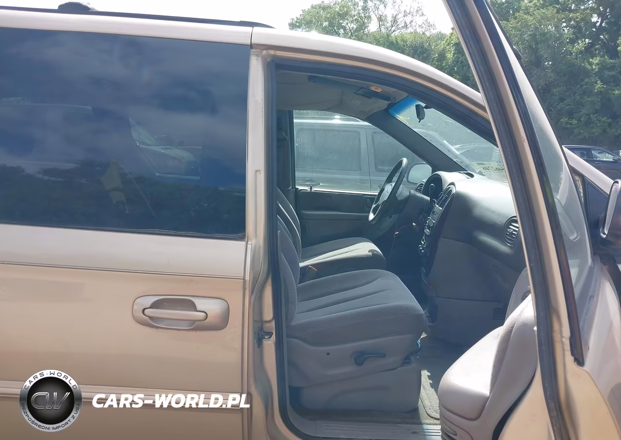 2001 Chrysler Town & Country Lx VIN:2C4GP44371R311230 - 4