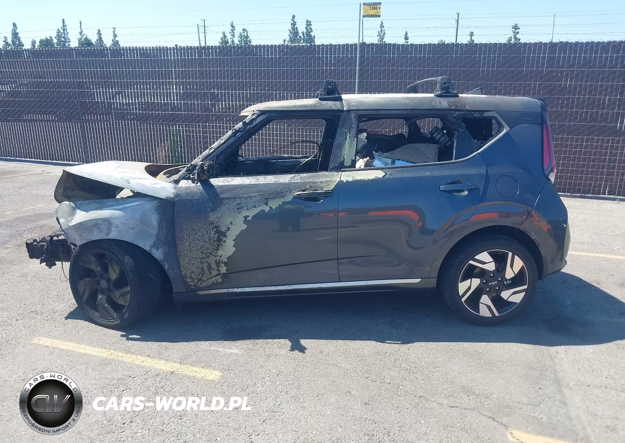 2023 Kia Soul Gt-Line VIN:KNDJ53AUXP7884622 - 13