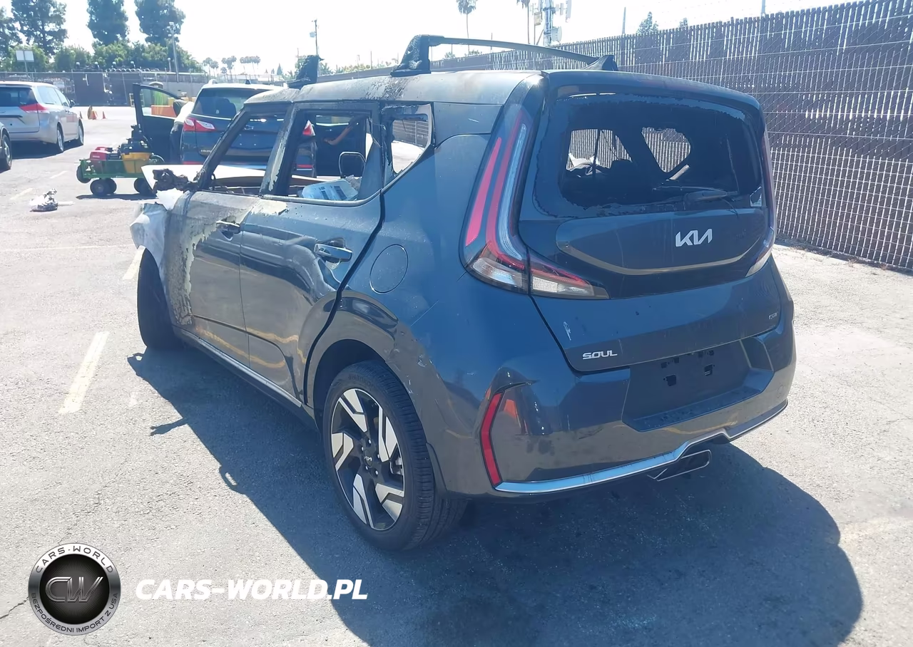 2023 Kia Soul Gt-Line VIN:KNDJ53AUXP7884622 - 3
