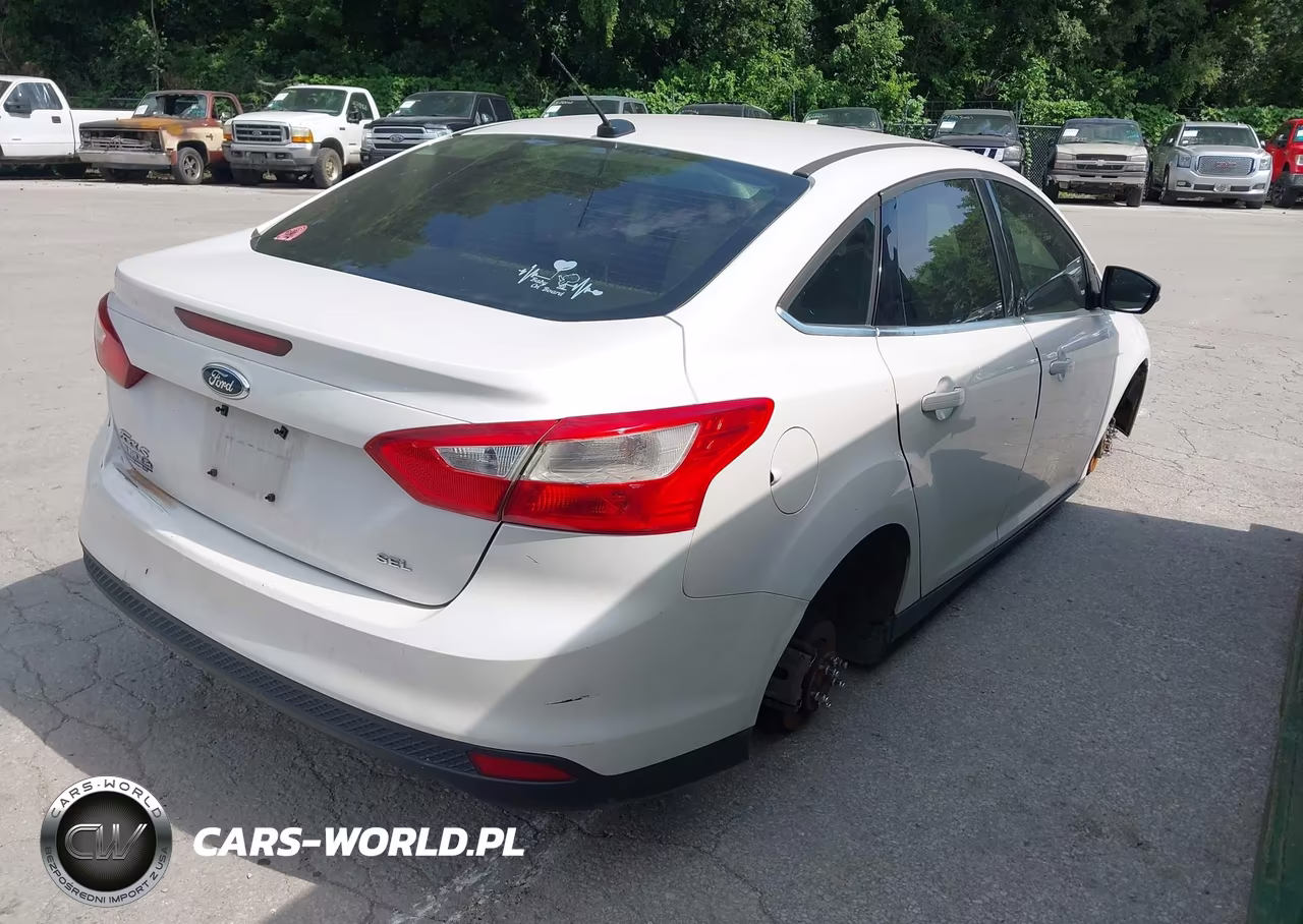 2012 Ford Focus Sel VIN:1FAHP3H23CL180234 - 4