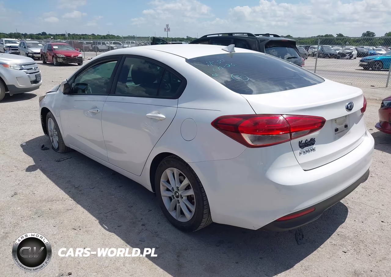 2017 Kia Forte Lx VIN:3KPFL4A75HE132744 - 3
