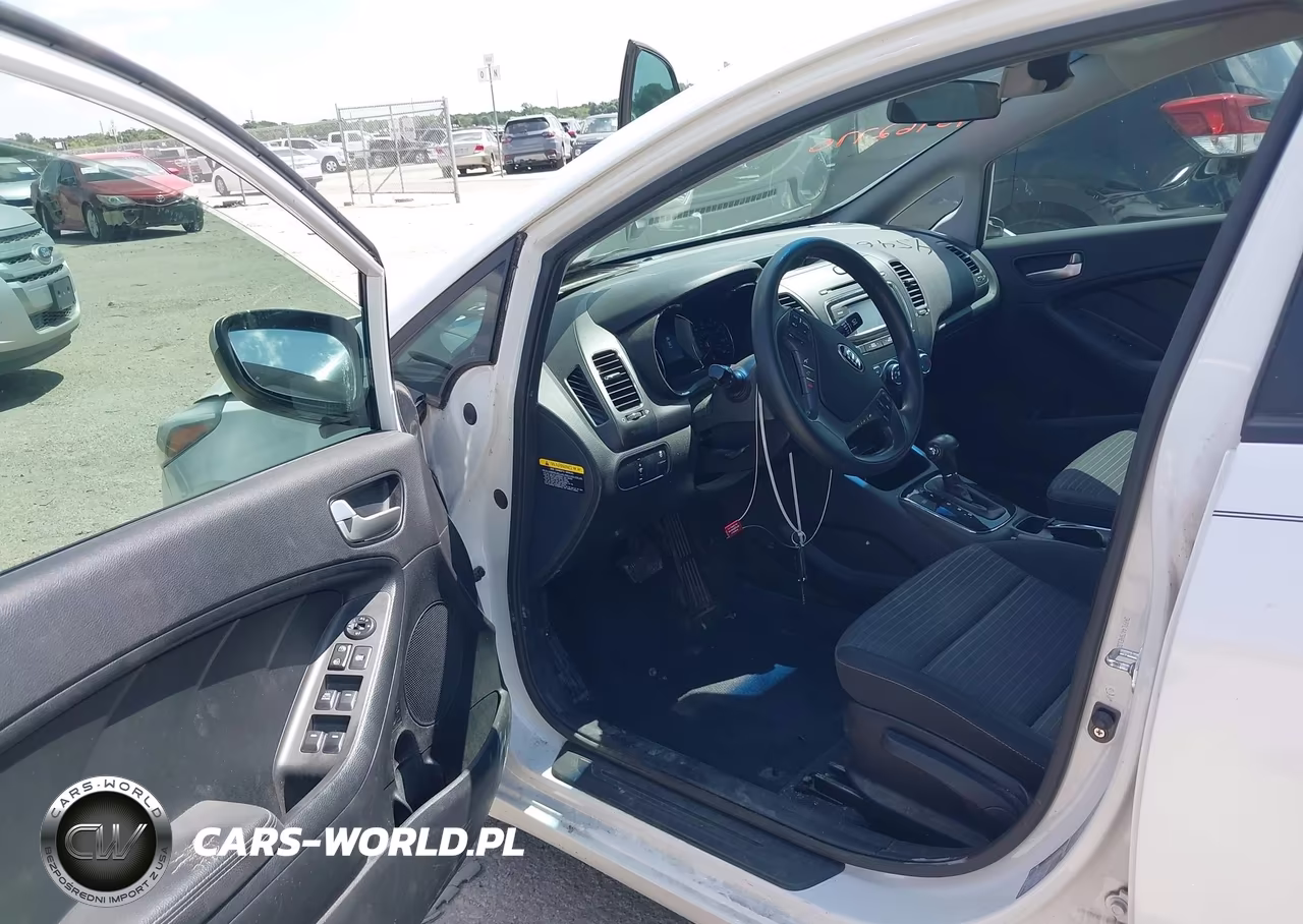 2017 Kia Forte Lx VIN:3KPFL4A75HE132744 - 5