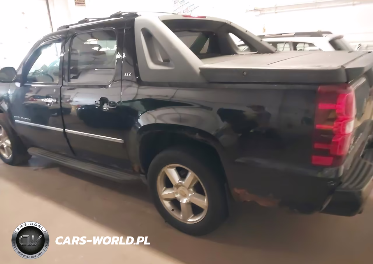 2011 Chevrolet Avalanche 1500 Ltz VIN:3GNTKGE37BG140359 - 3