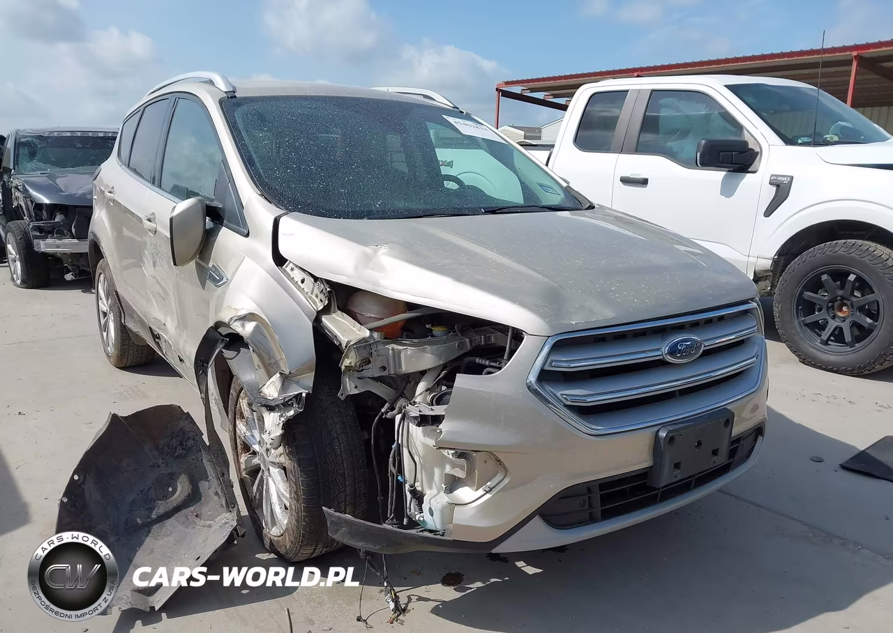 2018 Ford Escape Titanium – zdjęcie 1 z 17