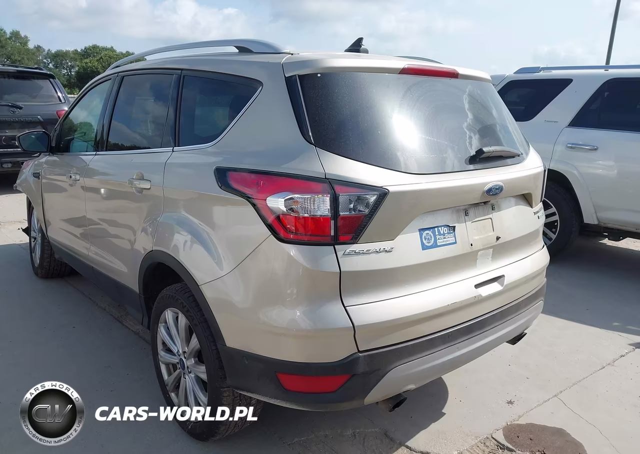 2018 Ford Escape Titanium VIN:1FMCU9J97JUA97254 - 3
