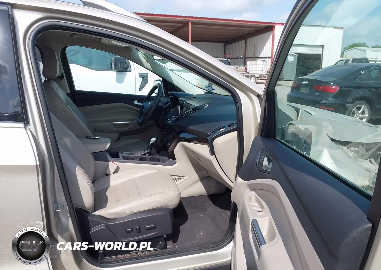 2018 Ford Escape Titanium VIN:1FMCU9J97JUA97254 - 5