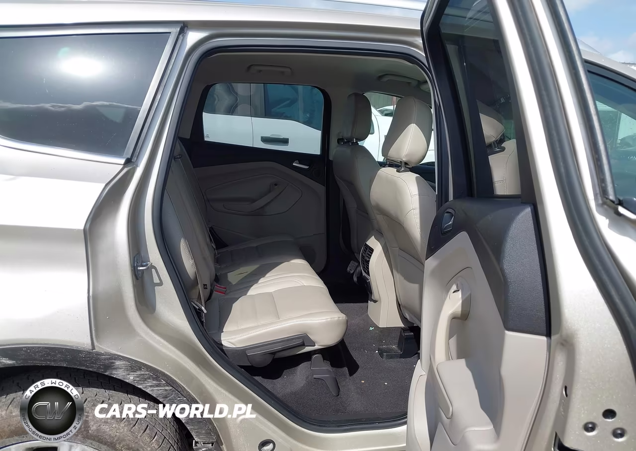 2018 Ford Escape Titanium VIN:1FMCU9J97JUA97254 - 8
